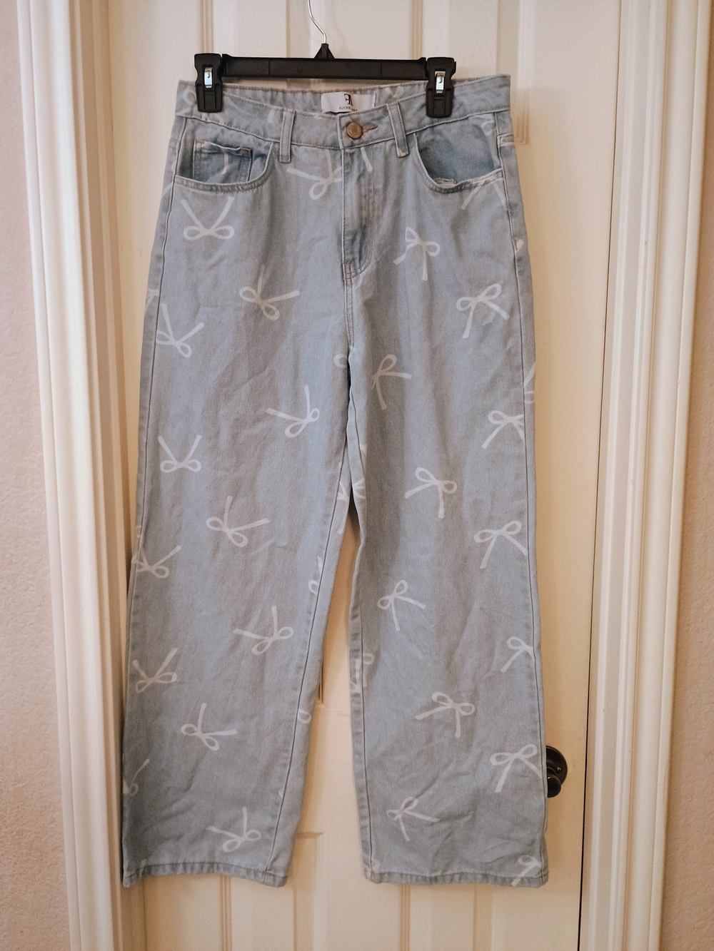 Flying Angel Adorable Light Wash Wide-Leg Jeans W White Bow Print Size 11